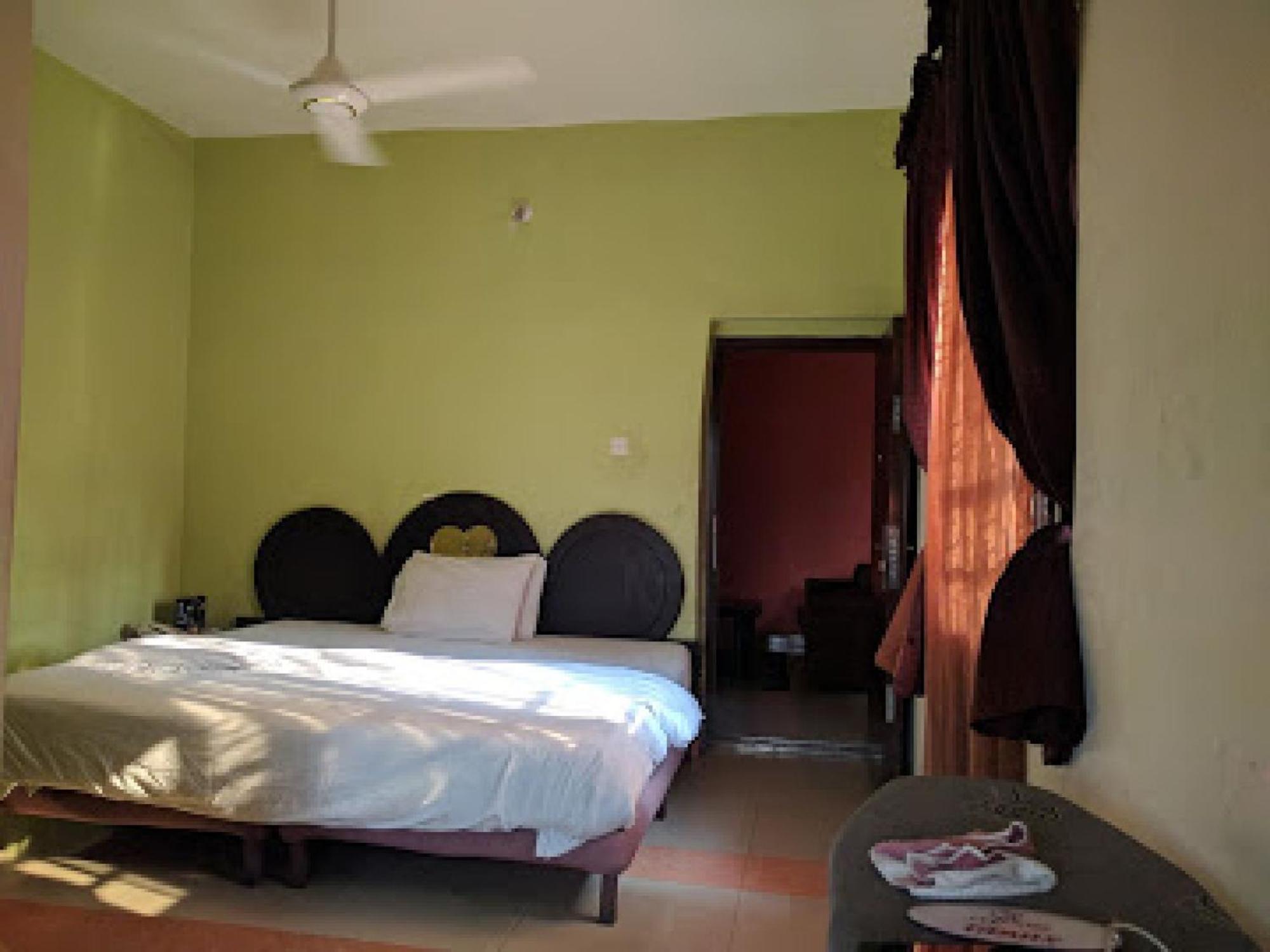 Room In Lodge - Clen-Phil Hotels And Suite Port Harcourt Esterno foto
