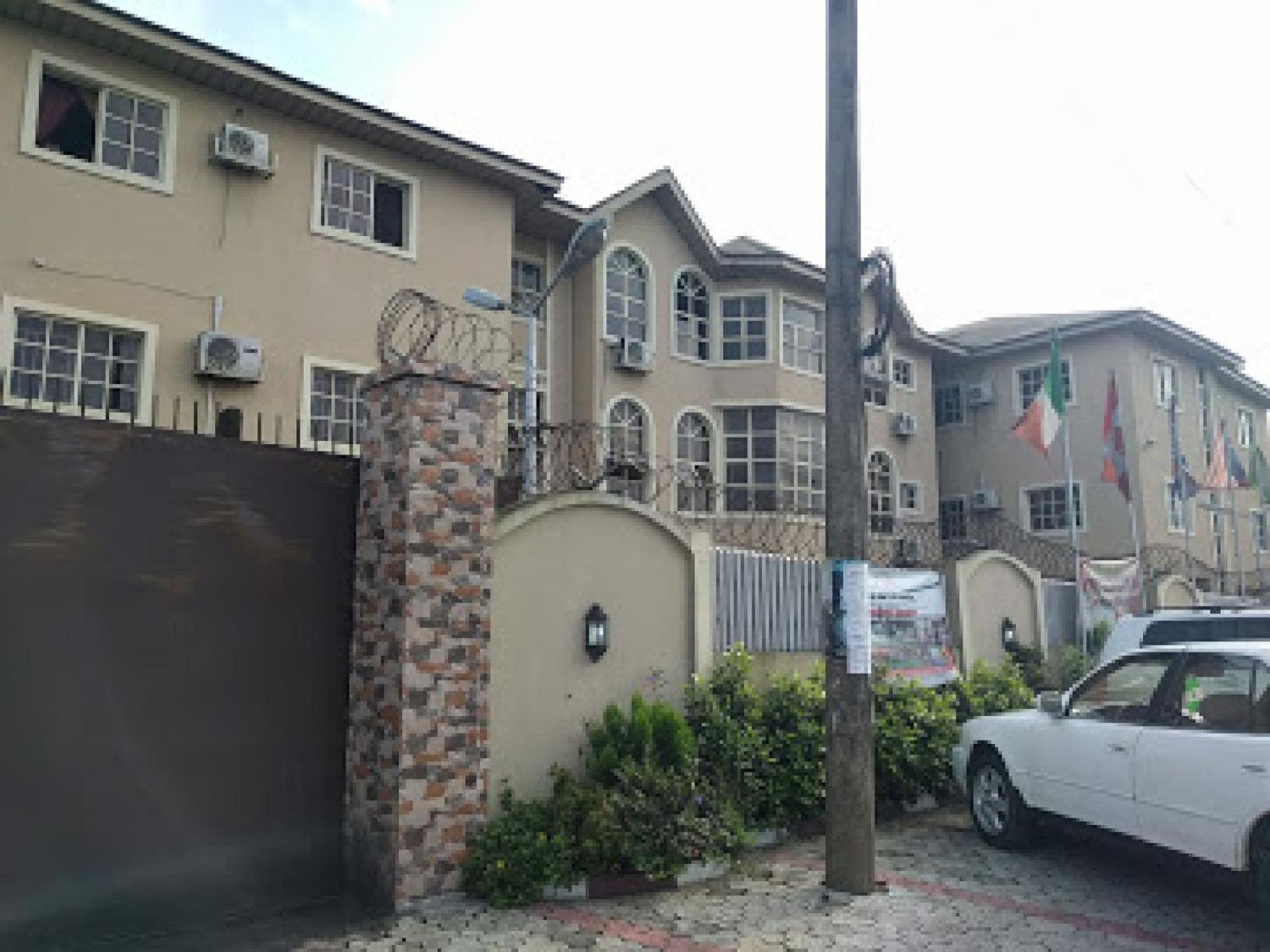Room In Lodge - Clen-Phil Hotels And Suite Port Harcourt Esterno foto